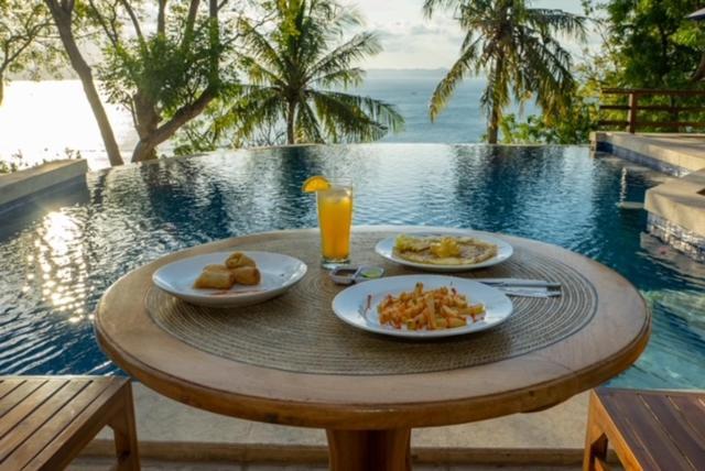 Отель Heaven On The Planet Ekas Экстерьер фото