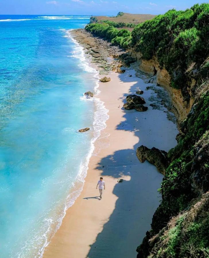 Отель Heaven On The Planet Ekas Экстерьер фото